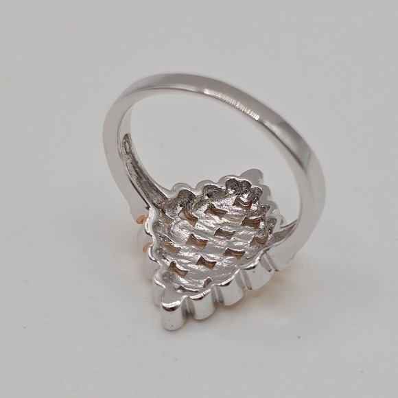 Diamond Shaped Gold and Silver‎ Tone Ring Size 8 Jewelry - Picture 4 of 7